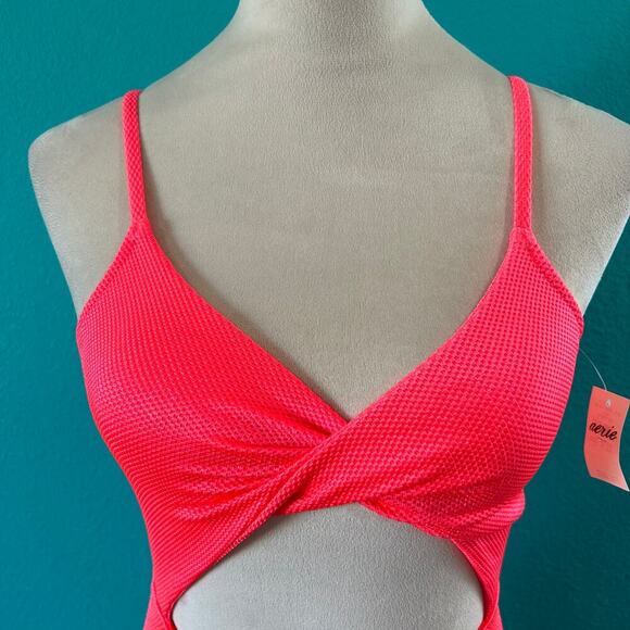 NWT Aerie Shine Pique Twist Scoop One Piece Swimsuit Pink Sprinkle Swim Size XS - Picture 4 of 7